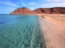 Belvilla by OYO Atico Marvel con Piscina Privada