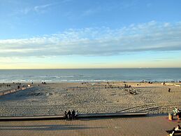 Golden Beach 0203 With Sea-view in De Haan