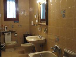 Beautiful Villa in Garda With Swimming Pool