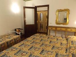 Beautiful Villa in Garda With Swimming Pool