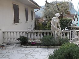 Beautiful Villa in Garda With Swimming Pool