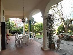 Beautiful Villa in Garda With Swimming Pool