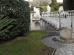 Beautiful Villa in Garda With Swimming Pool