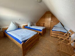 Inviting Apartment in Pruchten With Garden
