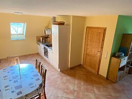 Inviting Apartment in Pruchten With Garden