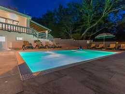 Adorable Villa With Pool and Terrace