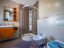 Gusto Comfortable Holiday Residence