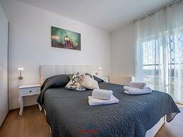 Gusto Comfortable Holiday Residence