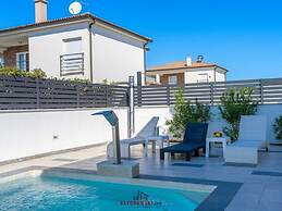 Gusto Comfortable Holiday Residence