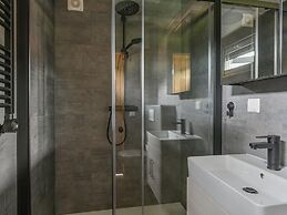 Cozy Chalet With Unobstructed Views