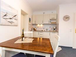 Hoppe 7 Modern Retreat