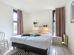 Holiday Home With Parking in Heinkenszand