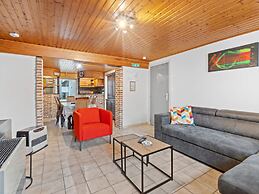 Spacious Seafront Apartment