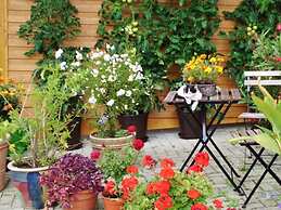 Pleasant Holiday Home With Balcony