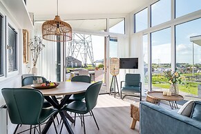 Beautiful Chalet With a Jetty, Near Frisian Lakes