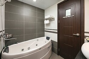 Hanoi Saga Hotel