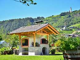 Pond View Modern Retreat