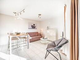 Promenade C301 Apartment Near the Beach and Center