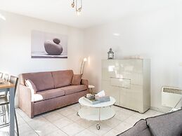 Promenade C301 Apartment Near the Beach and Center