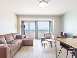 Modern Apartment With Frontal Sea-view