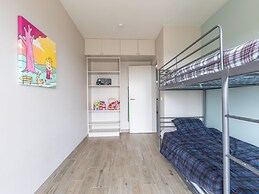 Modern Apartment With Frontal Sea-view