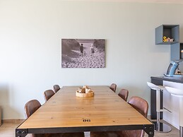 Modern Apartment With Frontal Sea-view