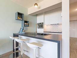 Modern Apartment With Frontal Sea-view