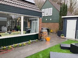 Holiday Home Between Oosterduinse Meer and Sea