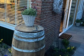 Holiday Home Between Oosterduinse Meer and Sea