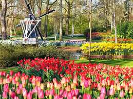 Holiday Home Between Oosterduinse Meer and Sea