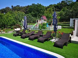 Apartments Villa Subic - Two Bedroom Apartment With Balcony A2
