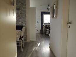 Kustkieker Modern Retreat