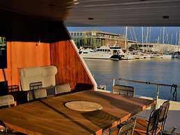Luxury Yacht in La Rochelle With a Terrace