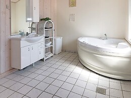 12 Person Holiday Home in Hadsund-by Traum