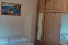 Apartments Rudi - One Bedroom Apartment With Terrace