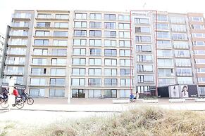 Apartment in Nieuwpoort With sea View