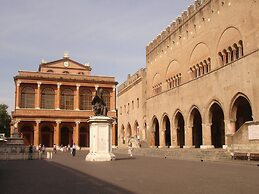 Vibrant Apartment in Rimini With Balcony