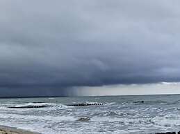 Beach & Good Comfortable Holiday Residence