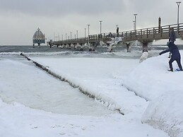 Beach & Good Comfortable Holiday Residence