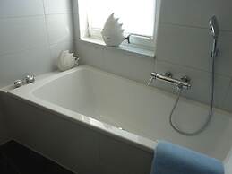 Beach & Good Comfortable Holiday Residence