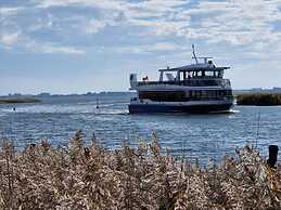 Beach & Good Comfortable Holiday Residence