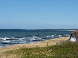 Beach & Good Comfortable Holiday Residence