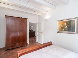 Secret Apartments - Two Bedroom Apartment With City View