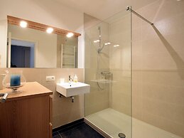 Barfleur Apartment With sun Terrace