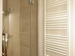 Barfleur Apartment With sun Terrace