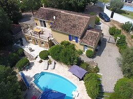 Holiday Home With Large Garden and Pool