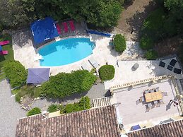 Holiday Home With Large Garden and Pool