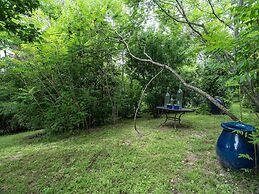 Majestic Holiday Home in Laroque With hot tub