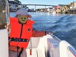 8 Person Holiday Home in Averoy-by Traum