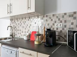 Cosy Holiday Home With Sea-view